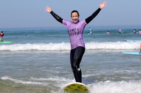 Women & Waves - Surfing