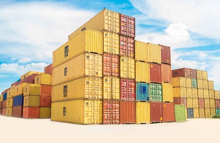 TT Club warns of risks arising from the accumulation of cargo